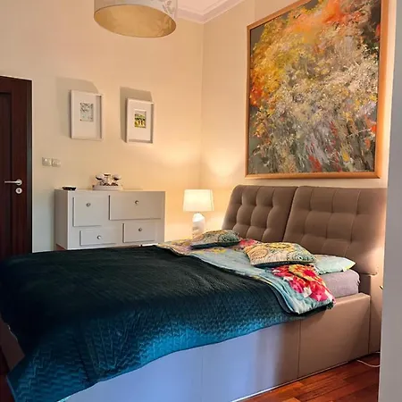 Apartament Z Dwoma Sypialniami, Salonem, Biurem I Tarasem Apartamento